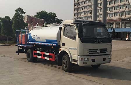國(guó)六 8方 多利卡噴灑車(帶風(fēng)機(jī))廠家直銷